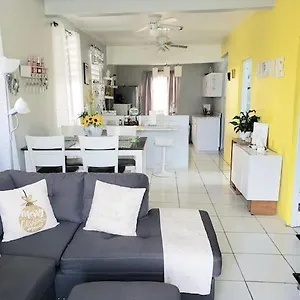  Holiday home Casa Amalia Beach House